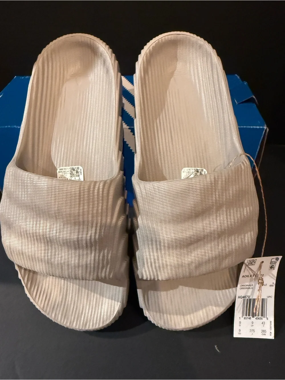 adidas Adilette 22 Slide Sandals in stone gray 9M